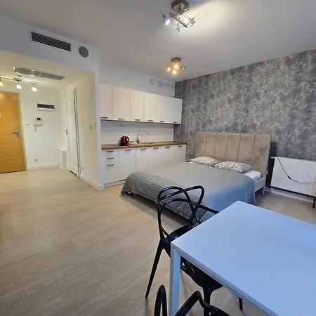 Apartment Happy Estate - Ul Krawiecka 1 Ladne